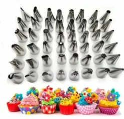 Merkloos Cake Decoration Set 48 Stuks Van Verschillende RVS Spuitmondjes Voor Het Decoreren Van Taarten En Gebak - Icing Piping Nozzles Pastry Tips Set - Cake Decorating Tools Accessoires - Garneerspuit Voor Slagroom, Fondant, Marsepein - Klein Formaat